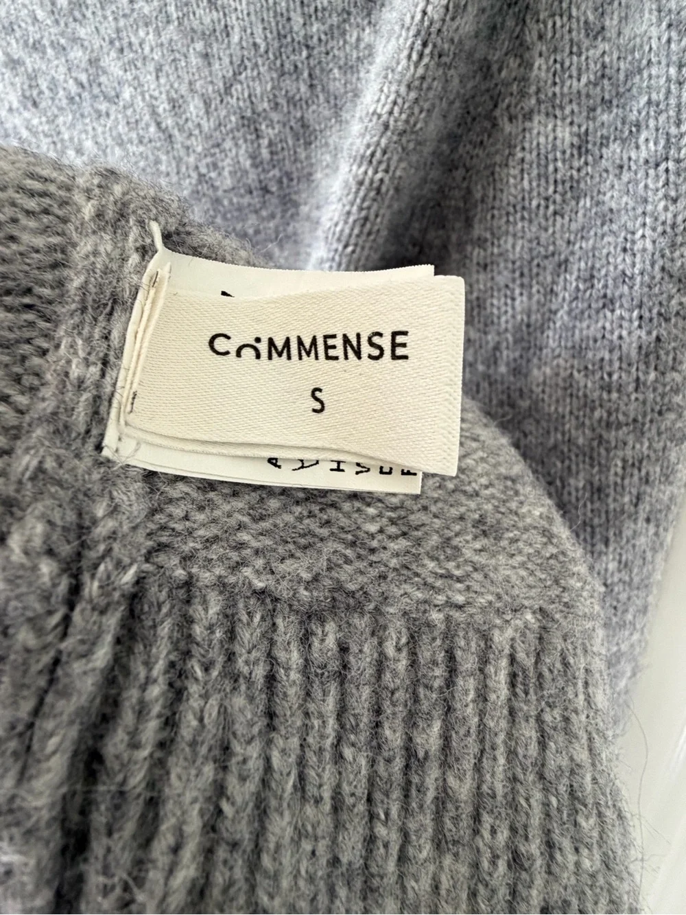 Commense Grey Knit Sweater - Picture 4 of 4